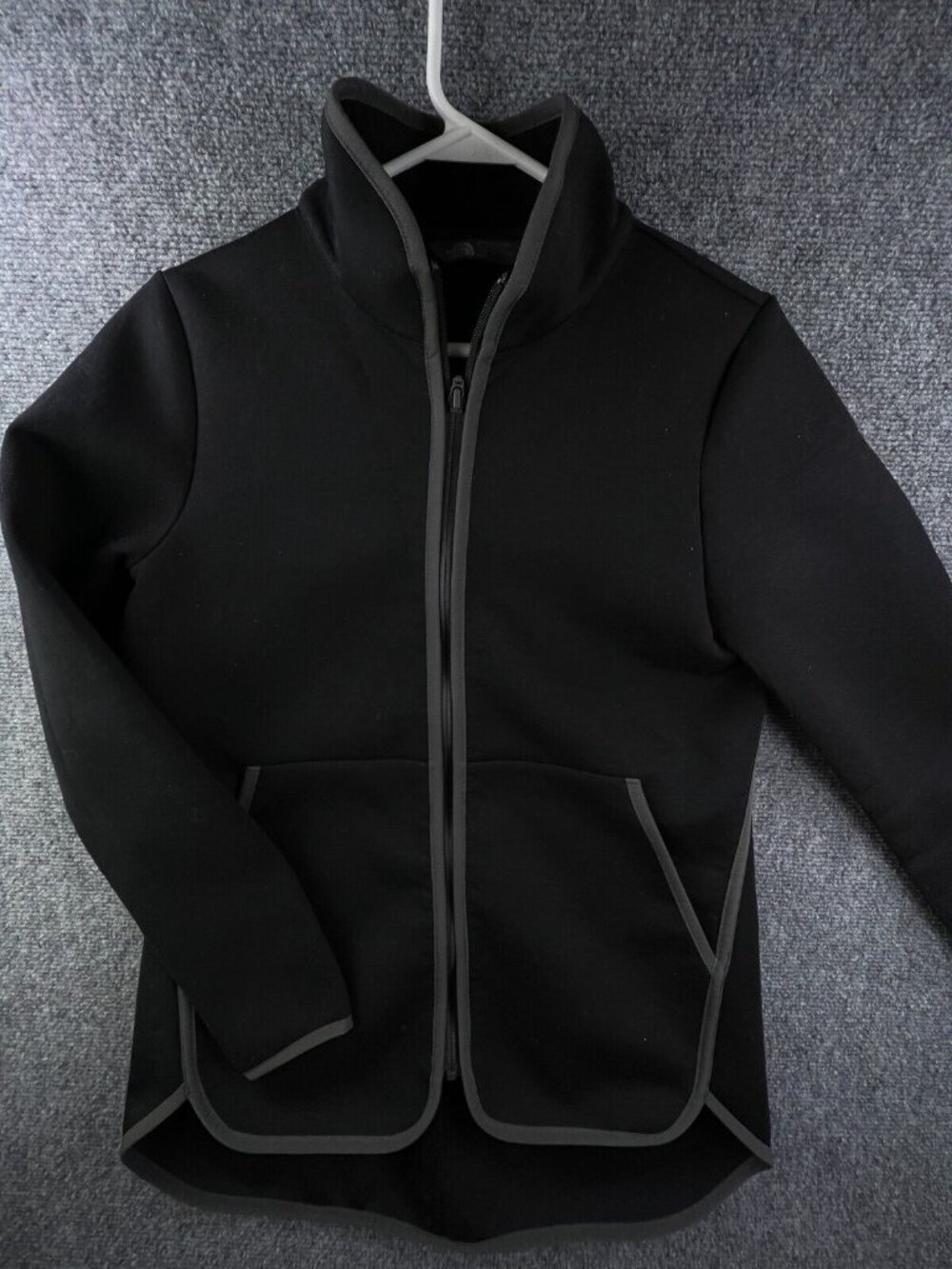 North Face Jacket Women’s Medium Long Sleeve Full Zip Black W Pockets Stretch